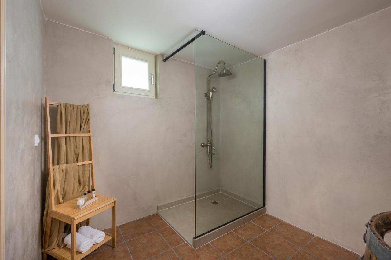Iosif De Home Kournas Ngoại thất bức ảnh